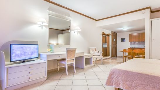 Kipriotis_Aqualand_double_room_2